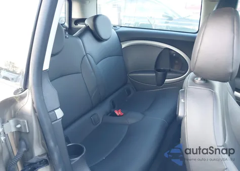 2011 Mini Cooper Clubman из США, поврежденный, VIN WMWZF3C56BTY00069